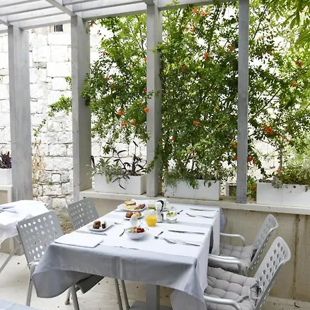 Divota Hotel
