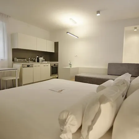 Divota Hotel