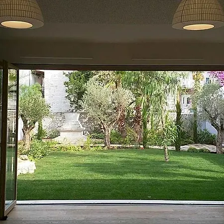 Divota Hotel